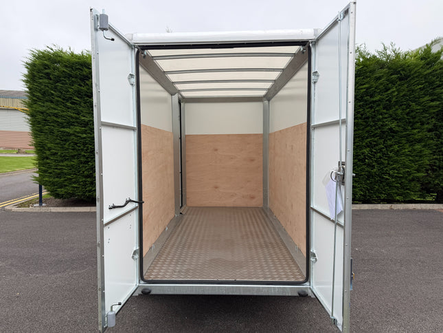 Indespension TAV5H Box Trailer - 2700kg