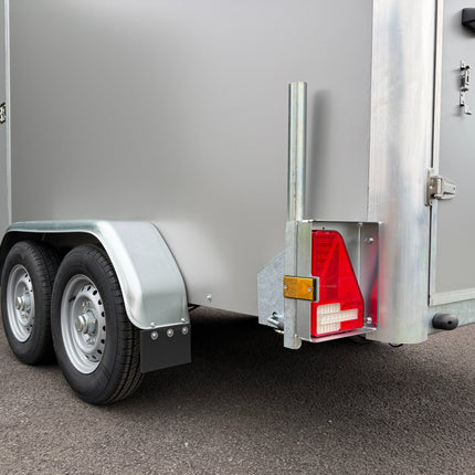 Indespension TAV5H Box Trailer - 2700kg