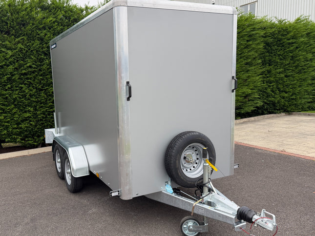Indespension TAV5H Box Trailer - 2700kg