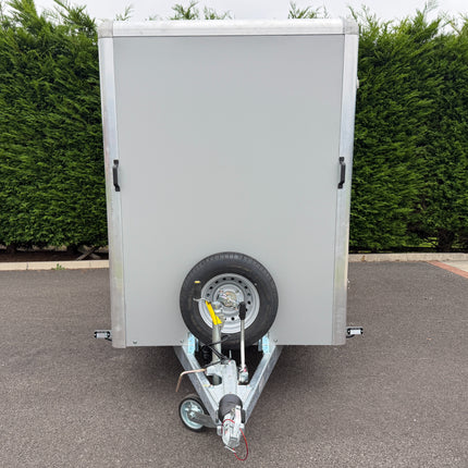 Indespension TAV5H Box Trailer - 2700kg