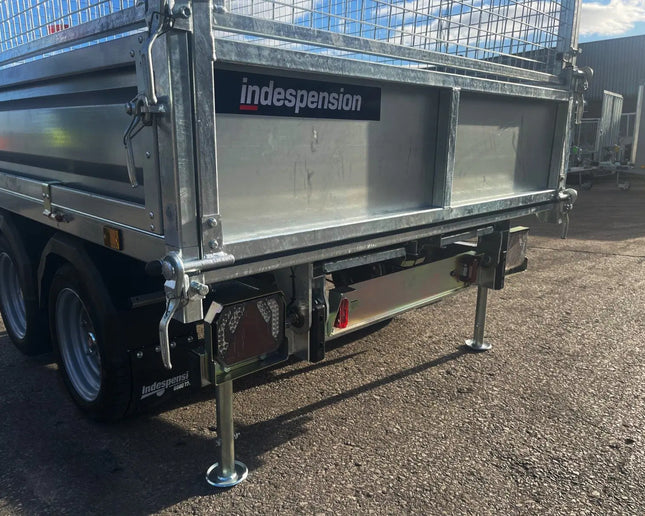 8'1 X 5'3 Electric Rear Tipper Trailer