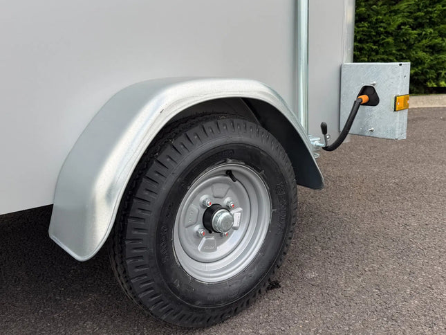 Indespension TAV1 Box Trailer - 750kg